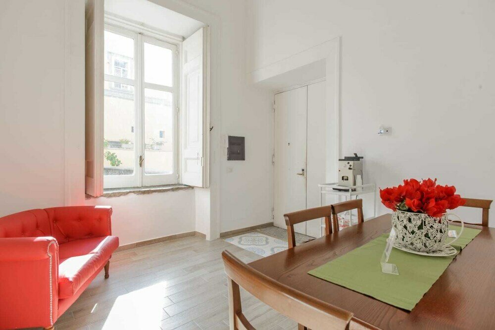 Фото In Napoli B&b