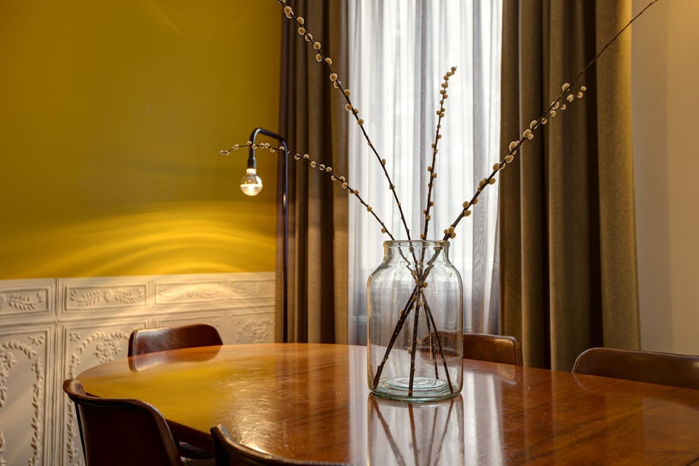 Фото Hotel V Nesplein