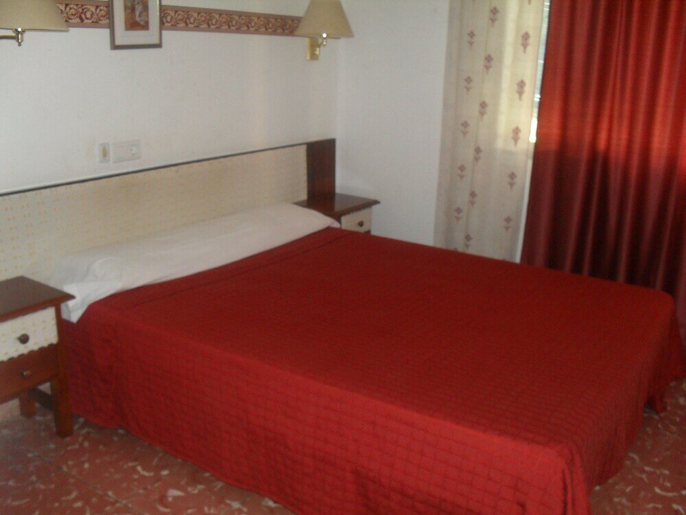 Фото Hostal Escandinavia