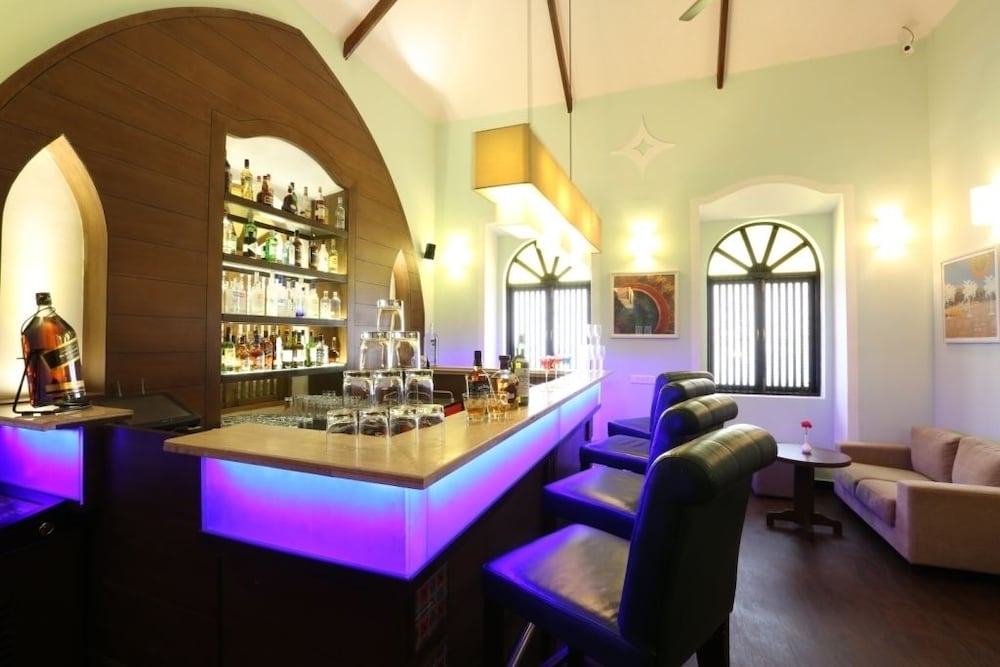 Фото Deltin Suites