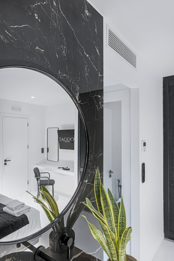 Фото Tagoo Black