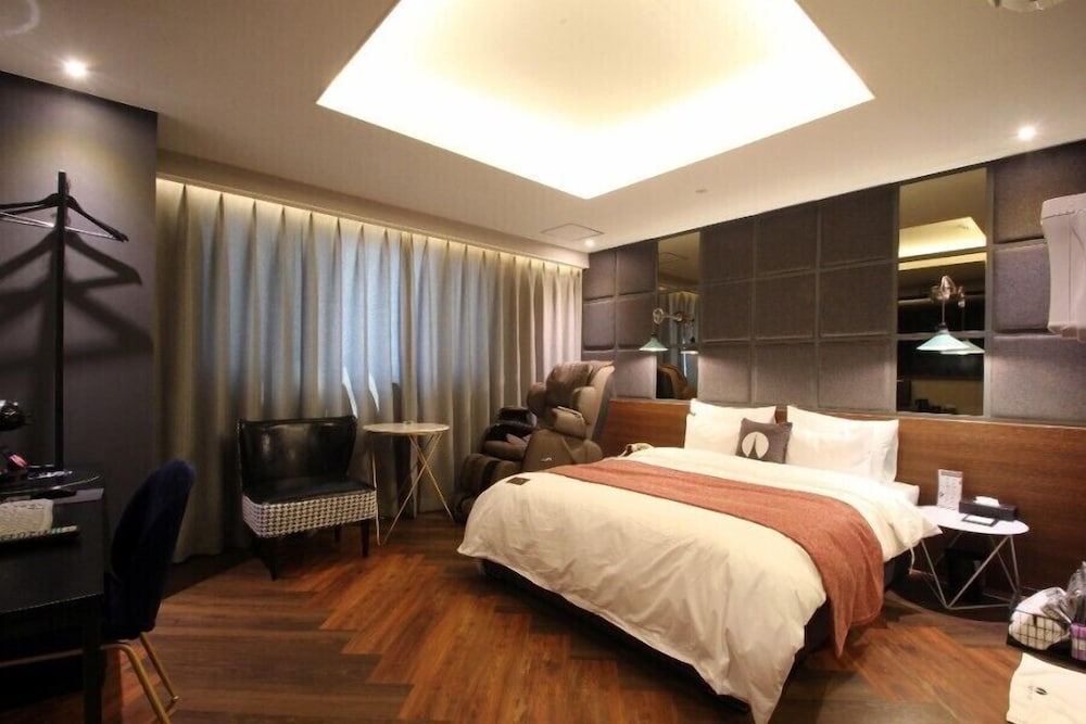 Фото Hotel Frenchcode