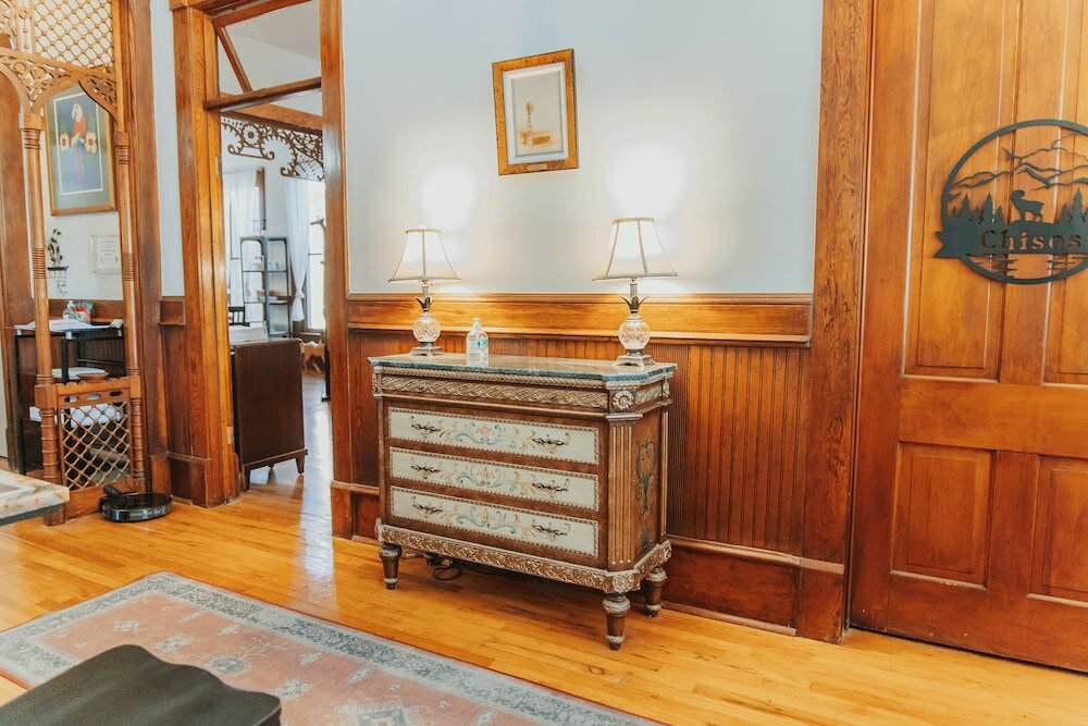 Фото Alpine Bed and Breakfast