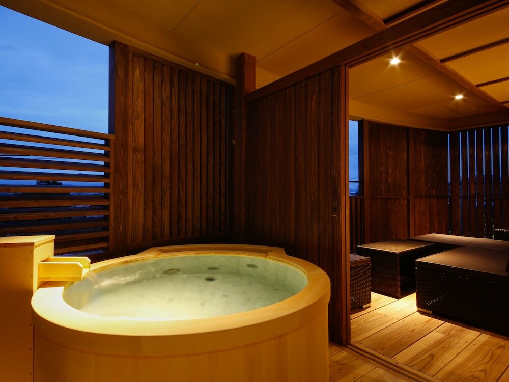 Фото Awaji Hamarikyu Takumi