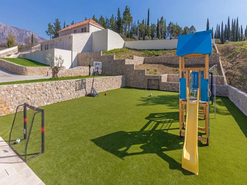 Фото Villa Doline