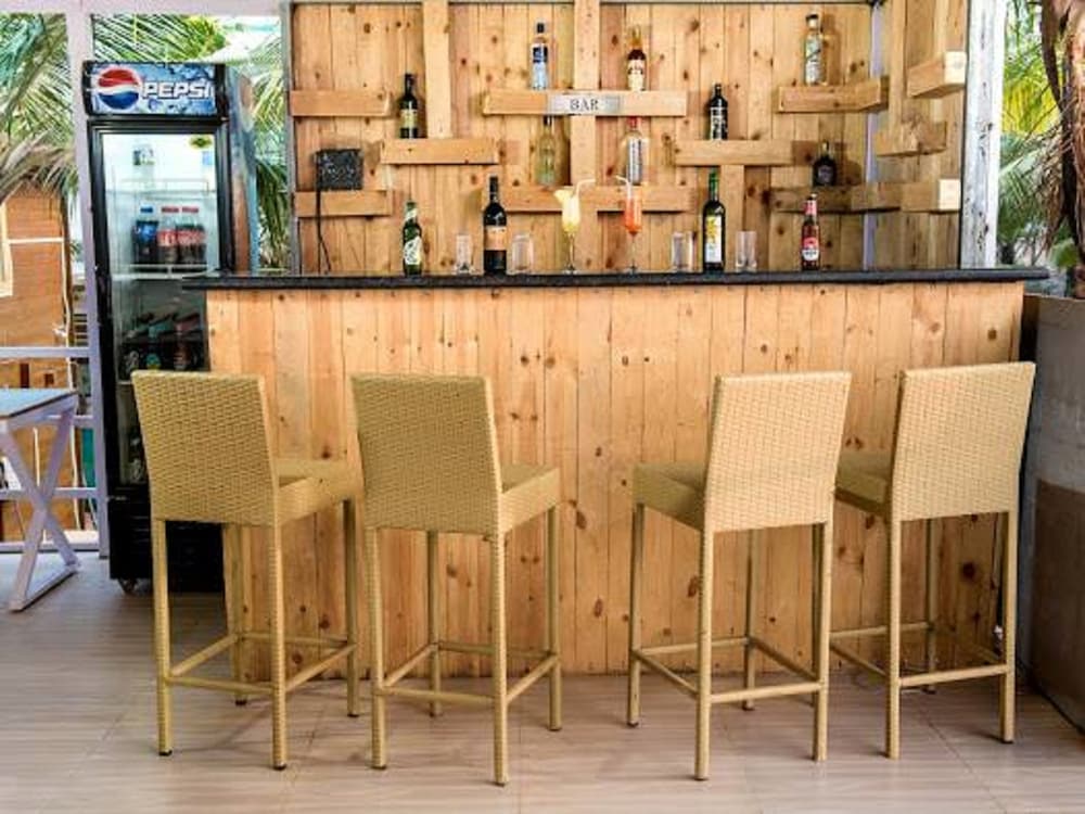 Фото Arabian Sands Beach Resort