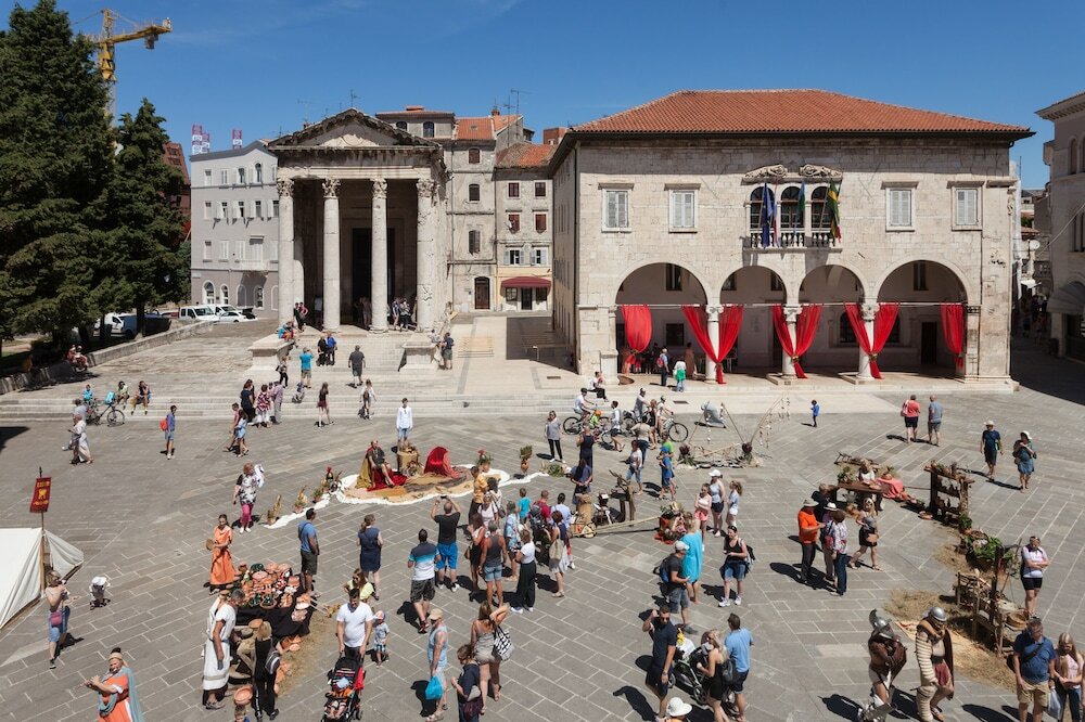 Фото Augustus Forum View