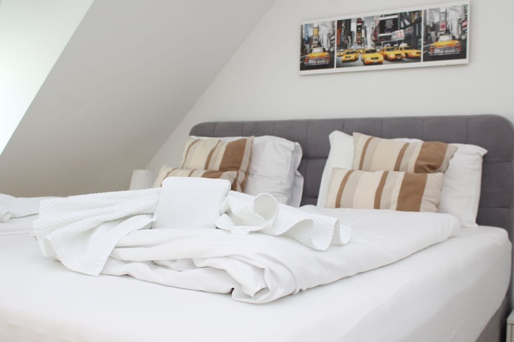 Фото Christiano Apartments