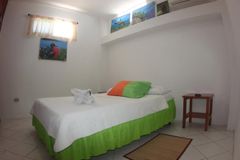 Фото The Island Home