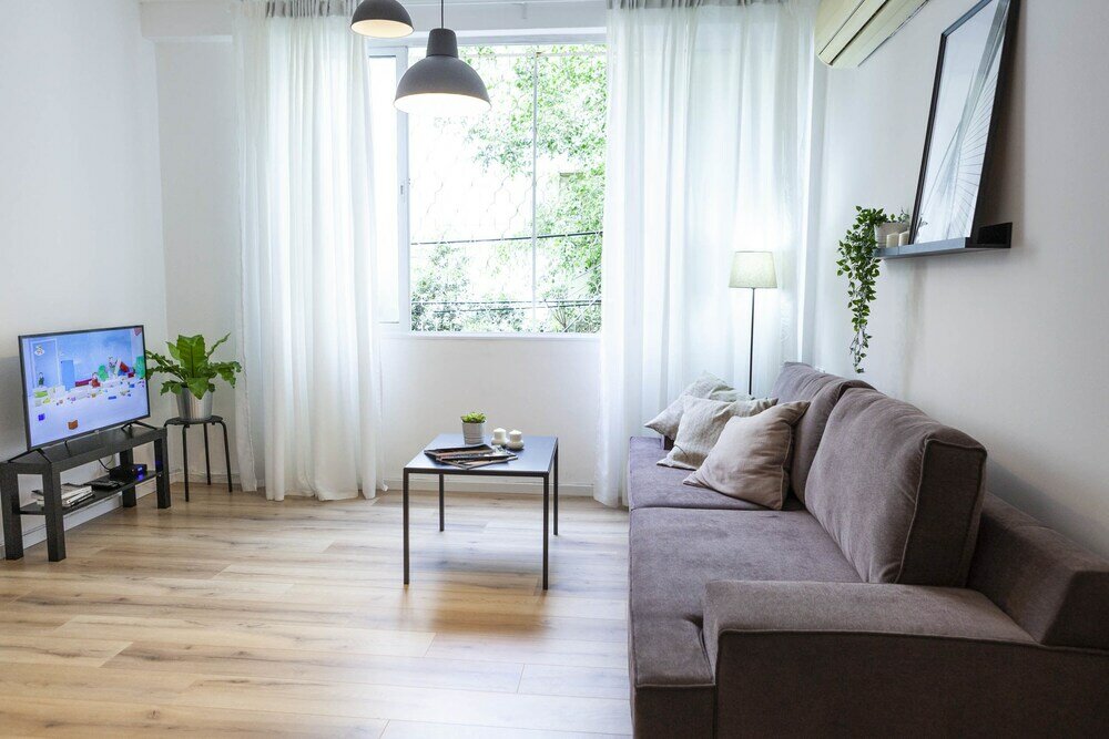 Фото Pastoral at the heart of Rothchild Blv