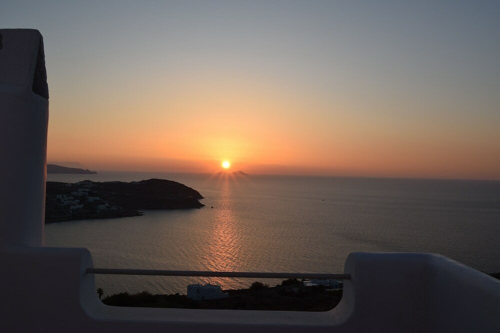 Фото Andromeda Mykonos Villas & Suites