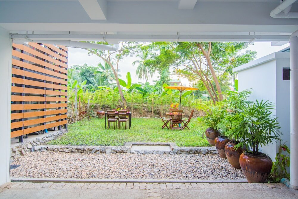 Фото Woodside Inn & Serviced Apartments