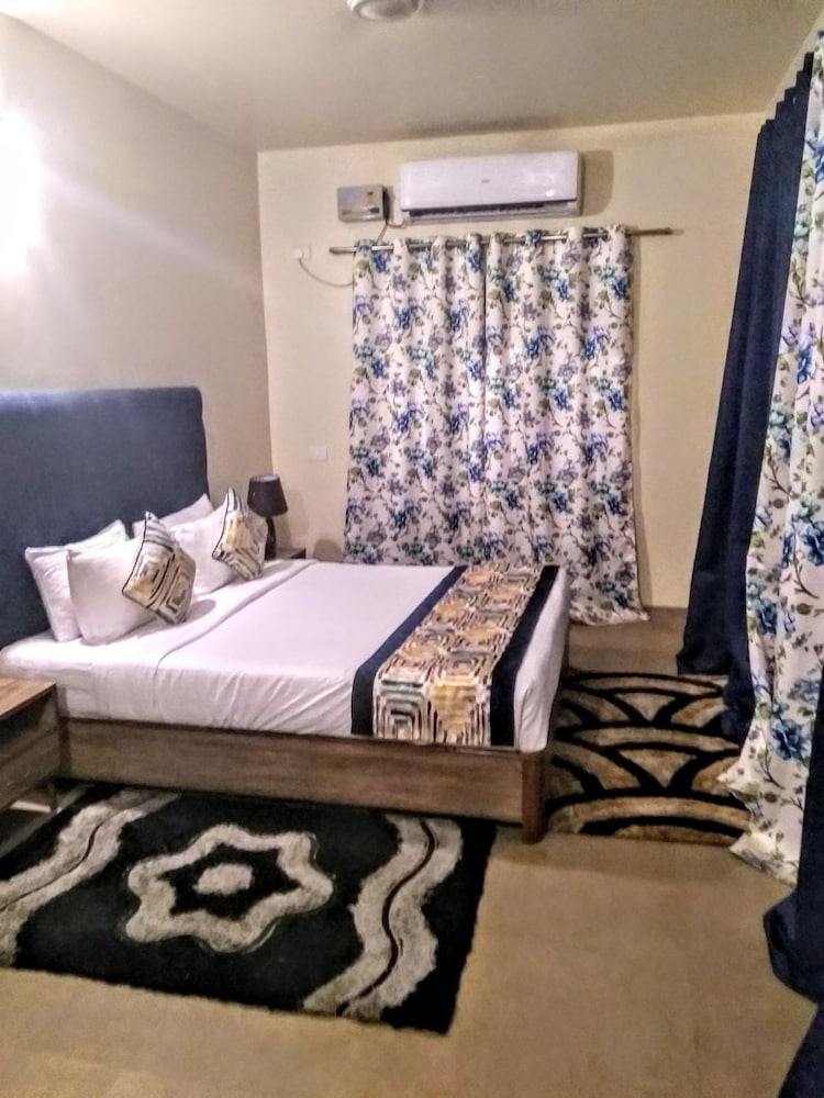 Фото Hotel Karon Premium