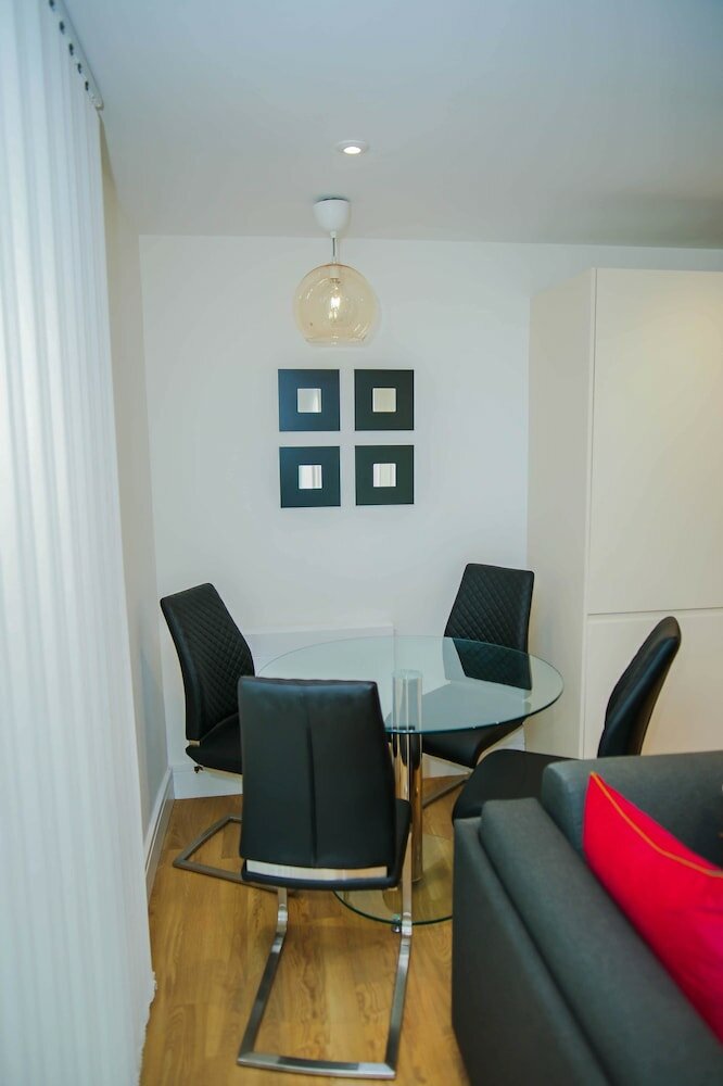 Фото Executive 2 Bed Apartment