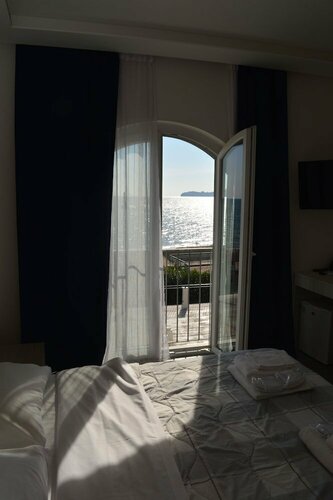 Гостиница Klaton Beach Hotel в Формии