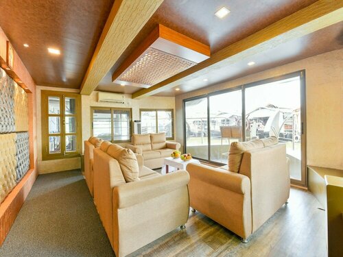 Гостиница Oyo 16838 Big B Houseboat 10 Bhk