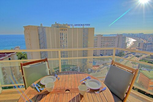 Гостиница Carvajal Seafront Penthouse в Фуэнхироле