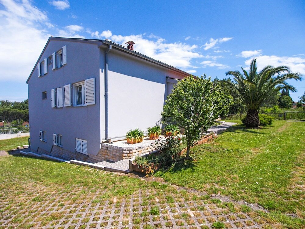 Фото Apartment 692