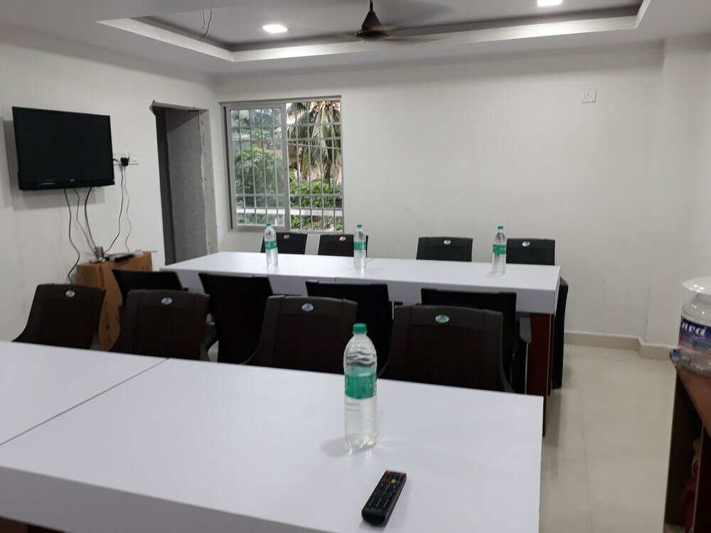 Фото Hotel Coral Inn