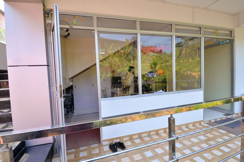 Фото Hotel Coral Inn