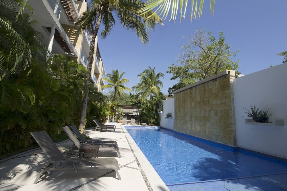 Фото Downtown Apartment Oasis 12