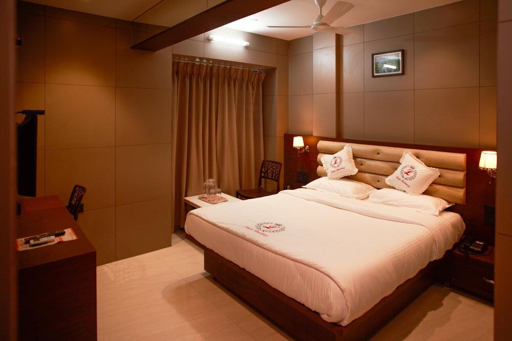 Фото Hotel Leela