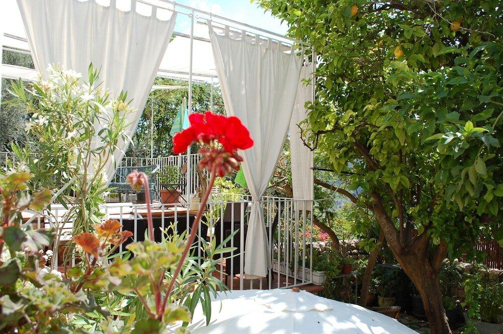 Фото B&b Il giardino dei sospiri