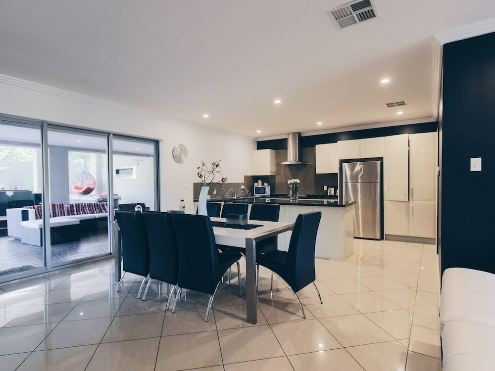 Фото Hollywood Tree House