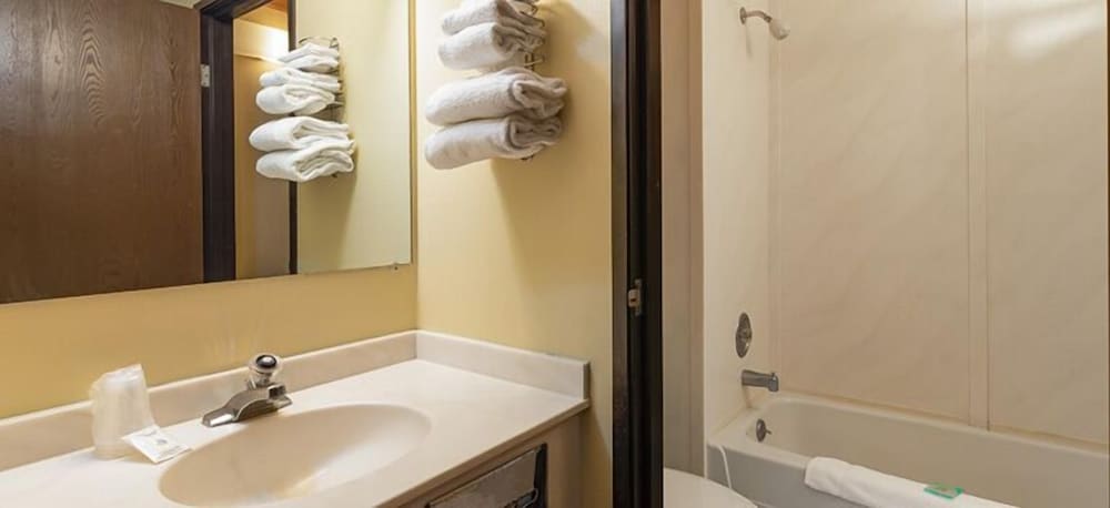 Фото Blackstone Hotel