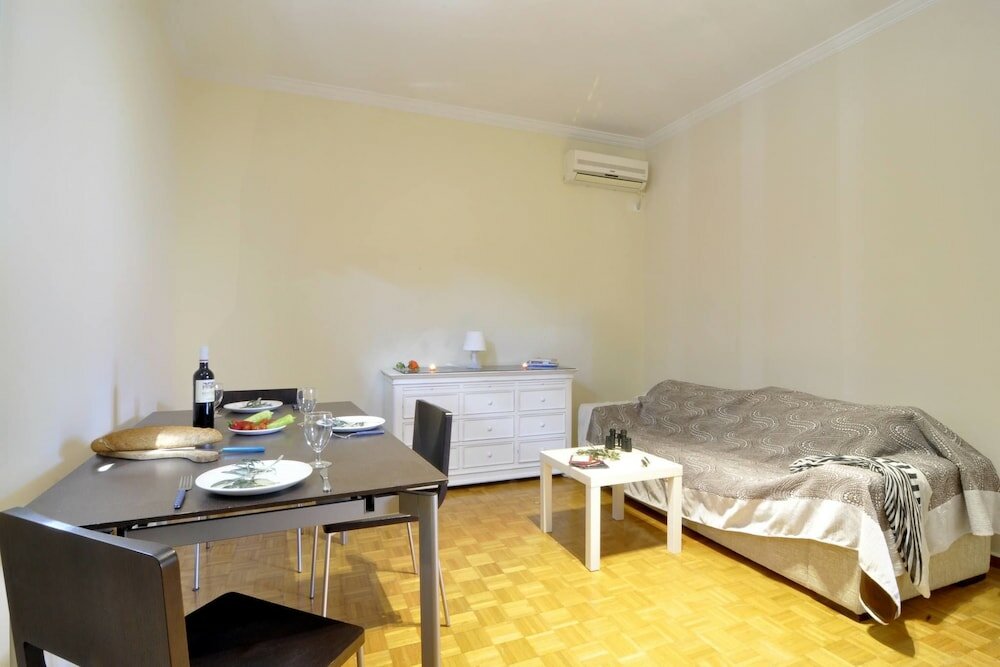 Фото Historic Plaka Apartments