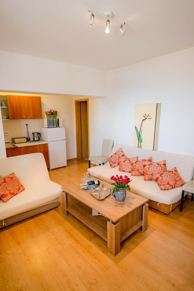 Фото Maja apartment-Sunset view Cavtat 1 i 2