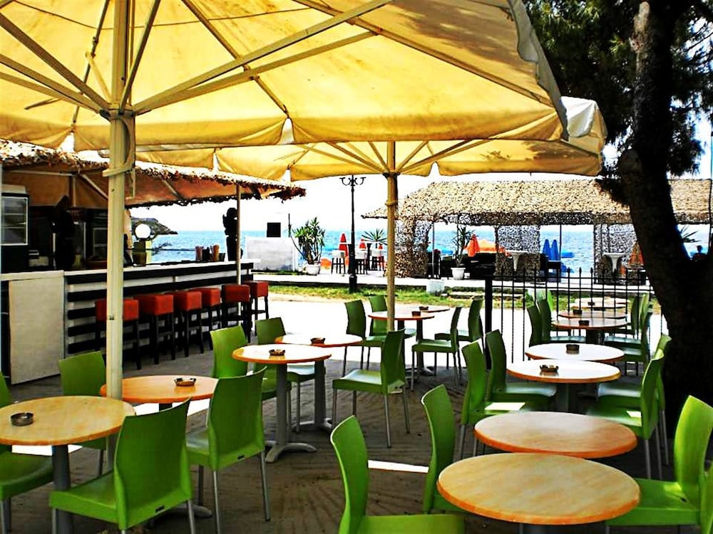 Фото Chrissi Ammoudia