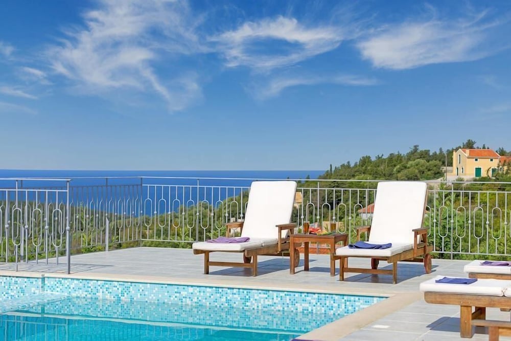 Фото Villa Persephone