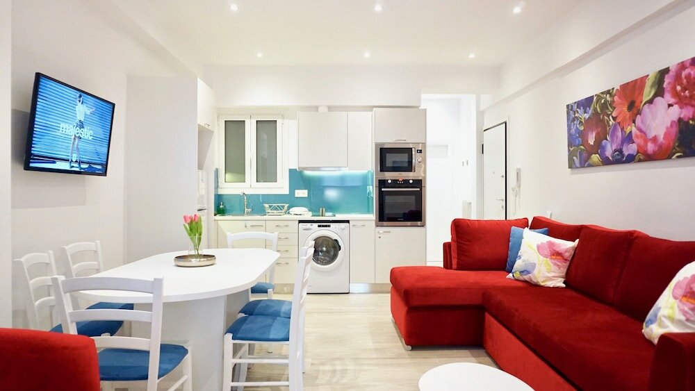 Фото Vibrant & Cozy Apt in Athens