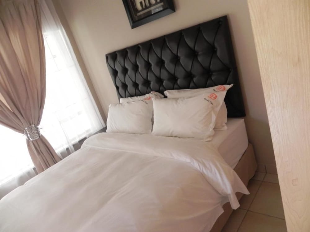 Фото Owee's Place