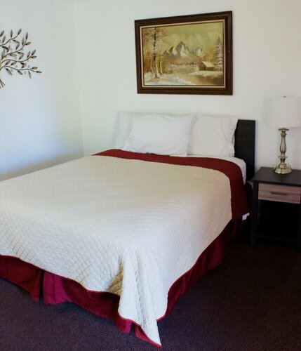 Гостиница Chalet Motel в Бенде