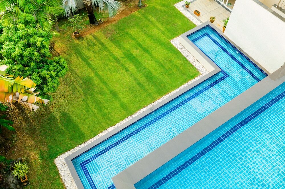 Фото Stunning Luxury Golf and Pool Villas