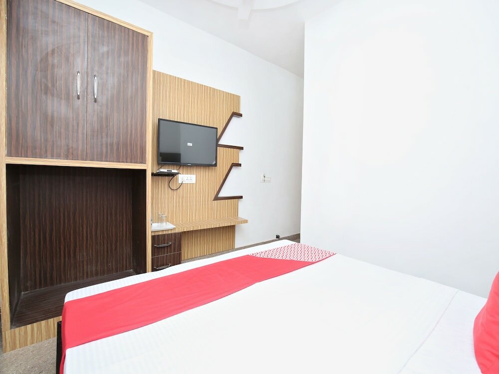 Фото Oyo 15863 Hotel Royal Vij