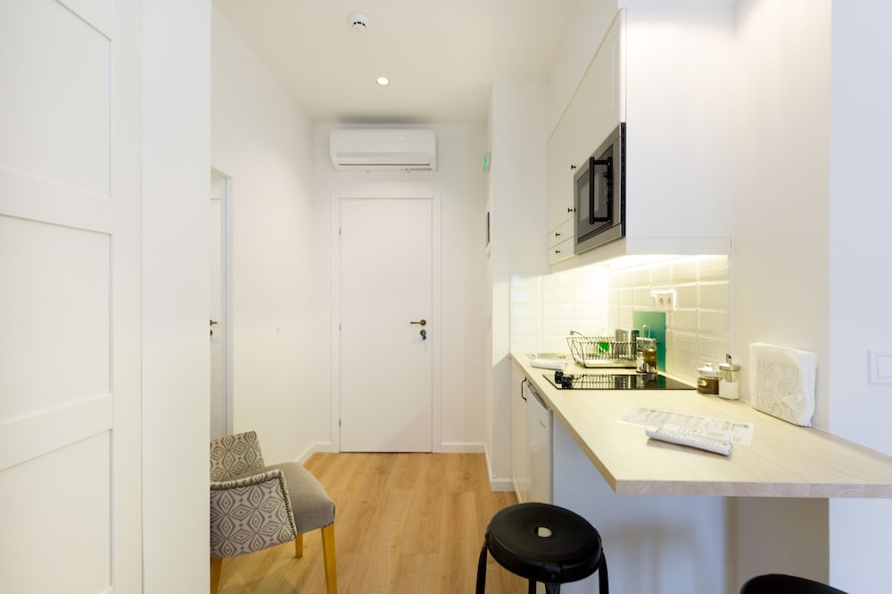 Фото Dinostratus House