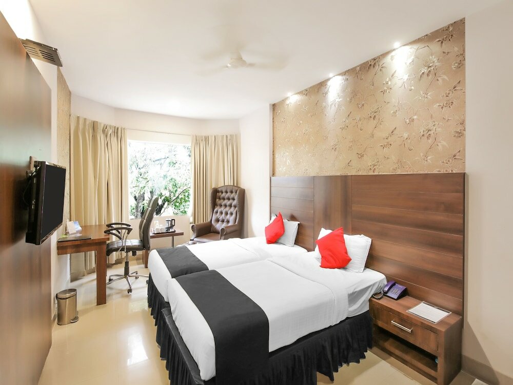 Фото отеля 2