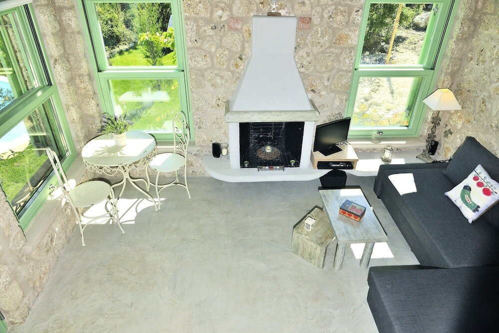 Фото Villa Orfeas- Mounty Island Villas