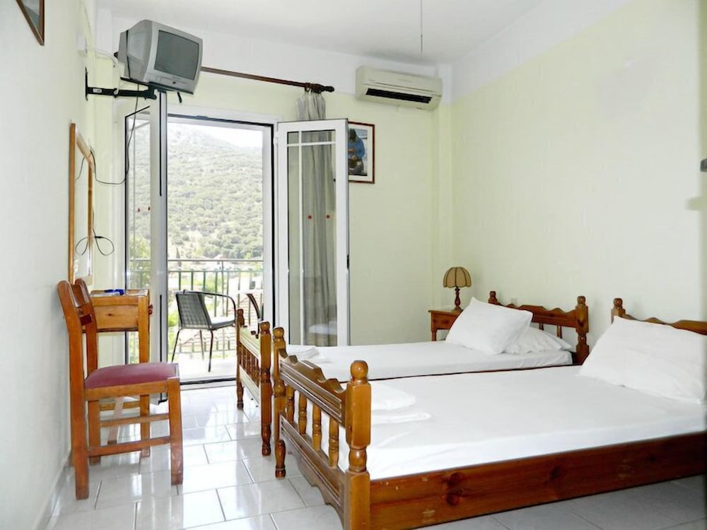 Фото Logaras Apartments