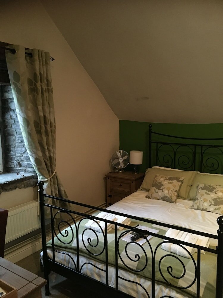 Фото The Tanners Arms