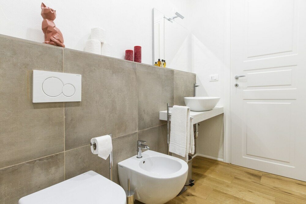 Фото GetTheKey San Vitale Apartment