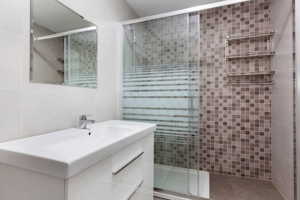 Фото Akira Flats Fira Gran VIA Barcelona