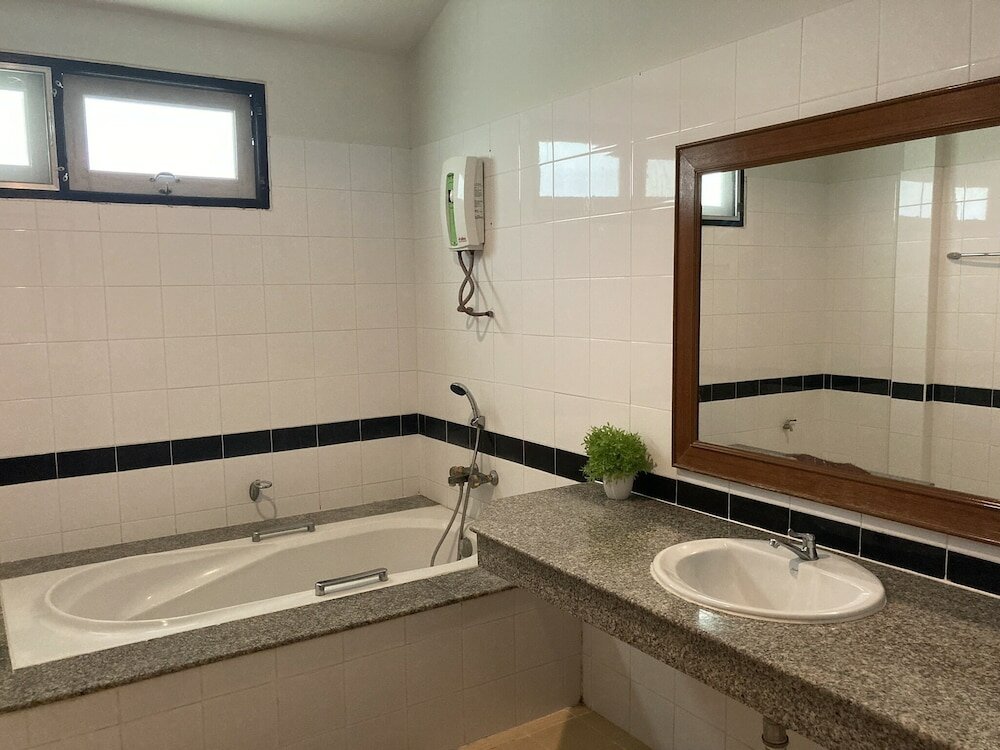 Фото Lanta Village Resort