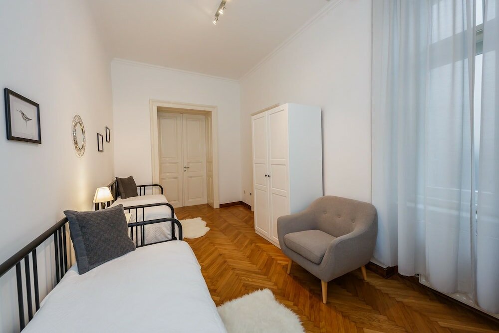Фото Best Luxury apt in Zagreb for 16 ppl
