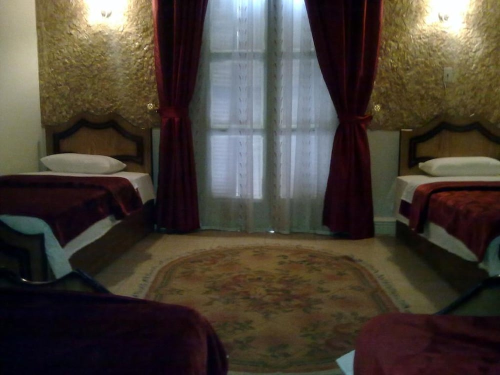 Фото Alexander Hostel