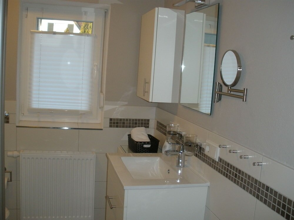 Фото Ferienwohnungen Flora