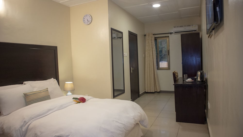 Фото Ssnit Guest House